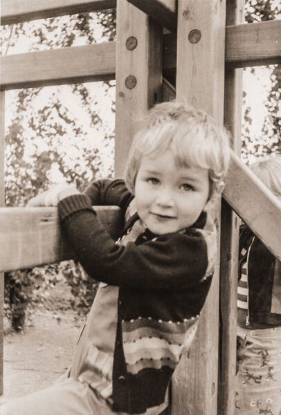 Kinderbild von Björn Höcke auf einem Spielplatz